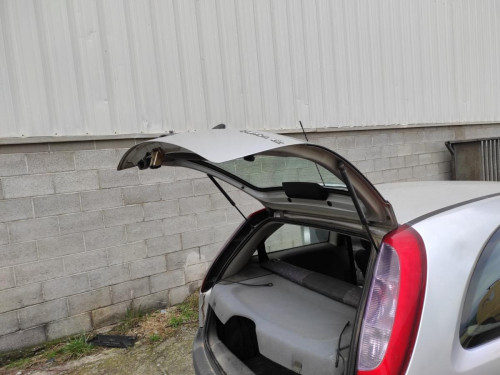 PORTON TRASERO OPEL CORSA C 