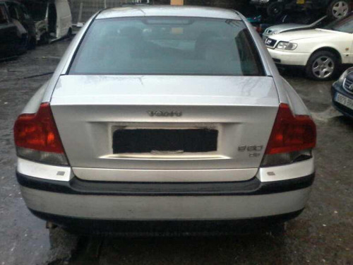  VOLVO S60 BERLINA 