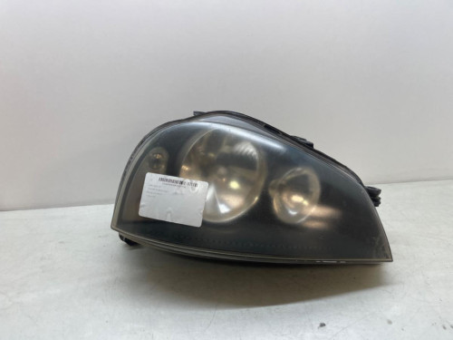 FARO DERECHO SEAT AROSA (6H1) 