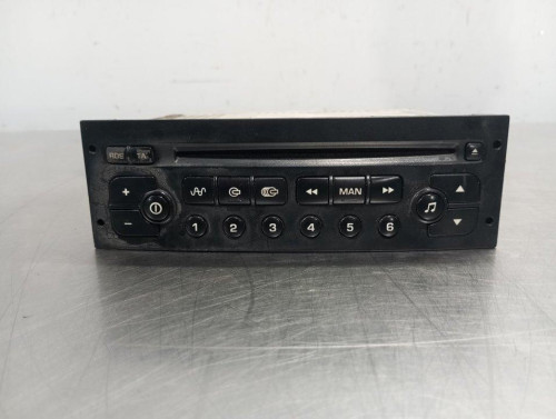  SISTEMA AUDIO / RADIO CD 