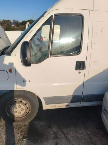 PUERTA DELANTERA IZQUIERDA Peugeot BOXER (330/350) FURGÓN GRAN VOLUMEN BAT.3700MM 