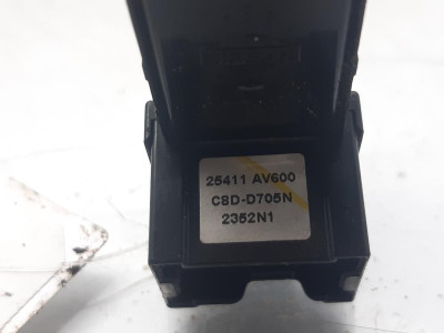 MANDO ELEVALUNAS DELANTERO DERECHO, NISSAN, PRIMERA BERLINA (P12)