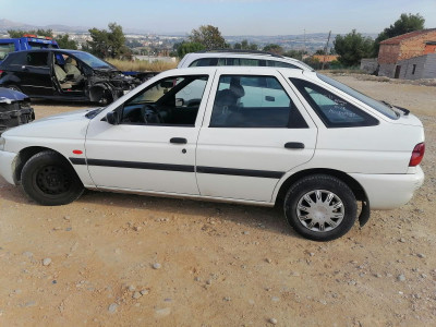 FORD ESCORT BERL./TURNIER