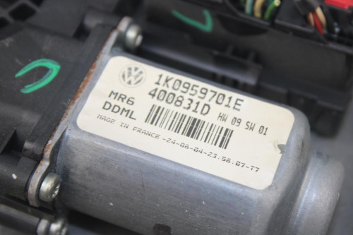 ELEVALUNAS DELANTERO IZQUIERDO Volkswagen GOLF V (1K1)(10.2003) 