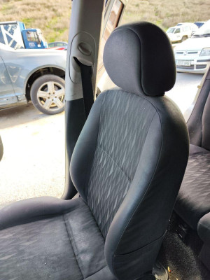 CINTURON SEGURIDAD DELANTERO DERECHO