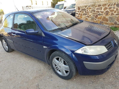 RENAULT MEGANE II BERLINA 3P