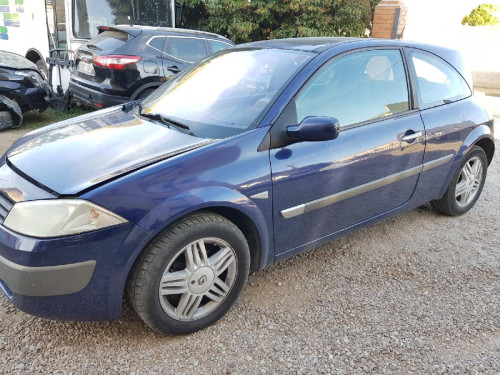 RENAULT MEGANE II BERLINA 3P — автомобиль-донор на запчасти 