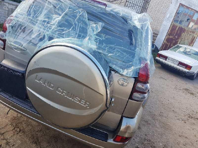 TOYOTA LAND CRUISER (J12)