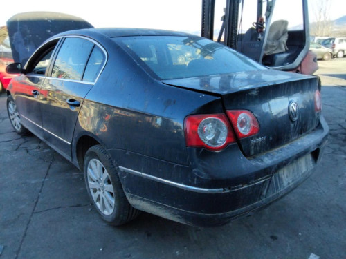  VOLKSWAGEN PASSAT BERLINA (3C2) 