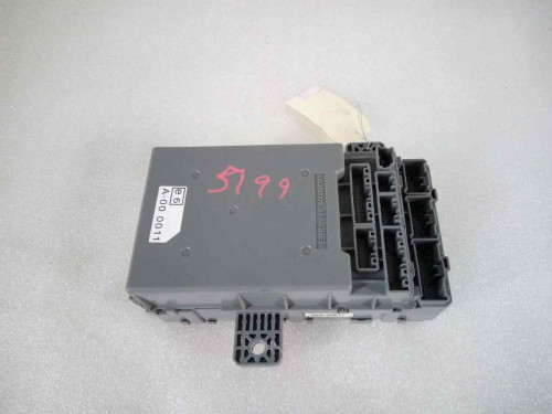 CAJA RELES / FUSIBLES Honda CIVIC 5 PUERTAS (FK) 