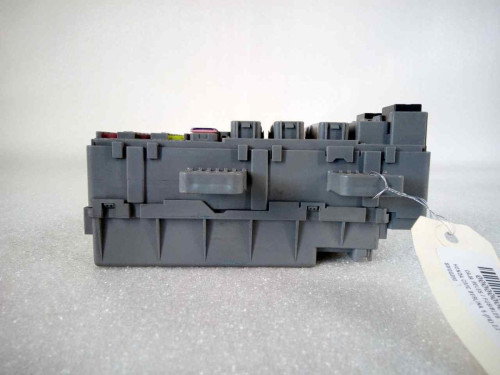 CAJA RELES / FUSIBLES Honda CIVIC 5 PUERTAS (FK) 