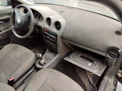 SEAT CORDOBA BERLINA (6L2)