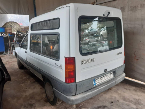  RENAULT RAPID /EXPRESS (F40) 