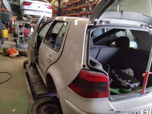  VOLKSWAGEN GOLF IV BERLINA (1J1)(10.1997) 