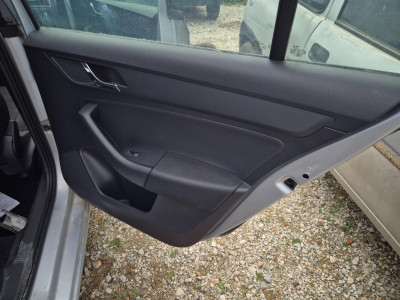 CERRADURA PUERTA TRASERA DERECHA, SKODA, RAPID (NH)