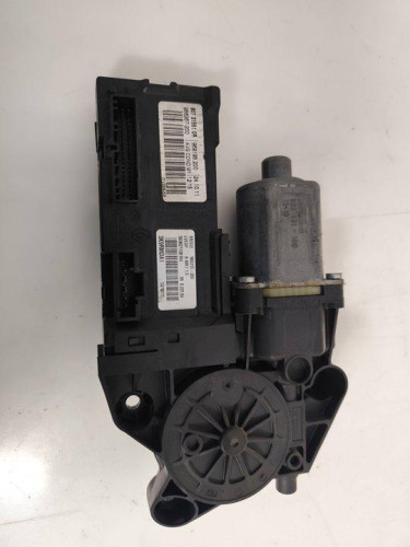  MOTOR ELEVALUNAS DELANTERO IZQUIERDO Renault MEGANE III BERLINA 5P 