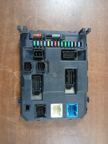 CAJA RELES / FUSIBLES Citroen C3 
