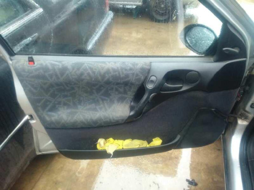  OPEL VECTRA B BERLINA 