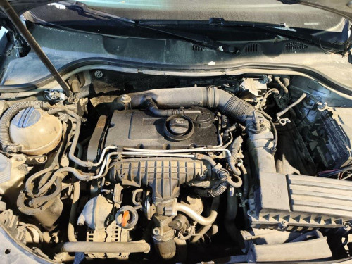VOLKSWAGEN PASSAT BERLINA (3C2) — Donor Vehicle for Used Parts 