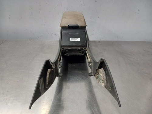  APOYABRAZOS CENTRAL, CHRYSLER, 300C (LE/LX) 