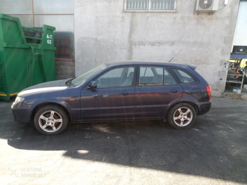  MAZDA 323 F/S BERLINA (BJ) 