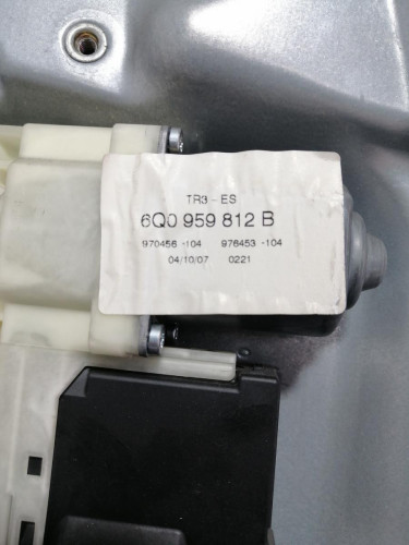  ELEVALUNAS TRASERO DERECHO SEAT IBIZA (6L1) 