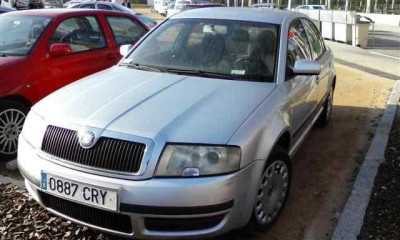 SKODA SUPERB (3U4)