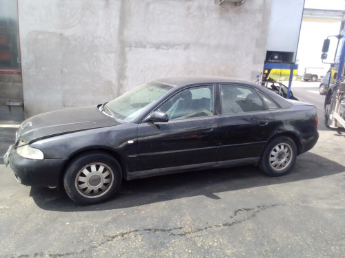  AUDI A4 BERLINA (B5) 