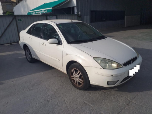  FORD FOCUS BERLINA (CAK) 