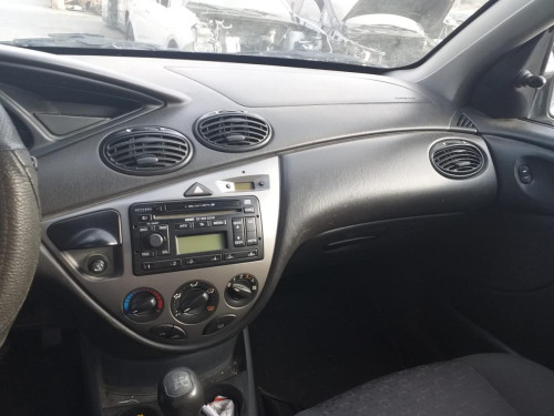  FORD FOCUS BERLINA (CAK) 