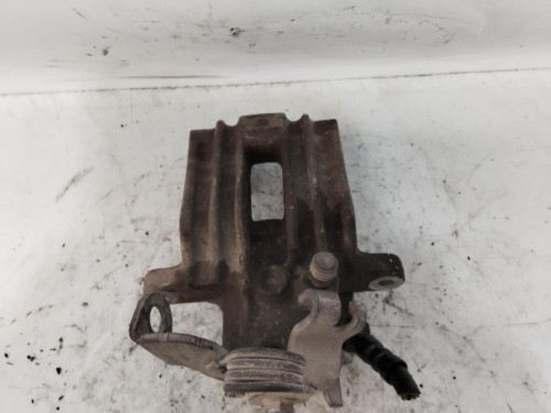 PINZA DE FRENO TRASERA IZQUIERDA 