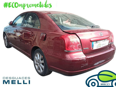 TOYOTA AVENSIS BERLINA (T25)