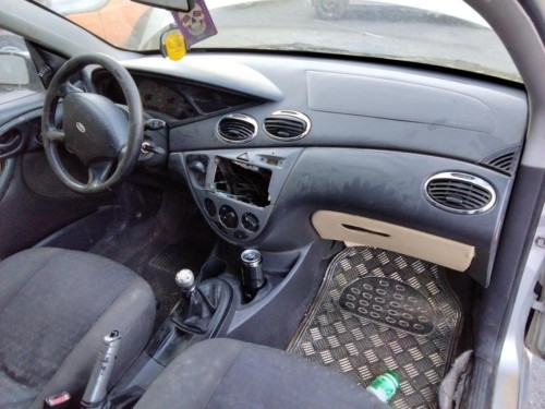  FORD FOCUS BERLINA (CAK) 