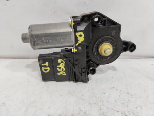 MOTOR ELEVALUNAS TRASERO DERECHO Volkswagen TOURAN (1T2) 