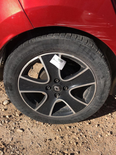RENAULT CLIO IV — vehículo donante para recambios 