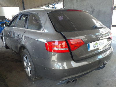 AUDI A4 AVANT (8K5)