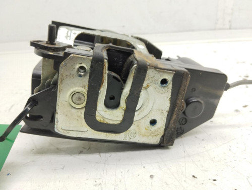  CERRADURA PUERTA TRASERA DERECHA SSANGYONG ACTYON 
