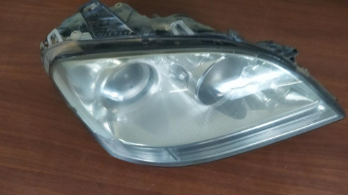 FARO DERECHO Mercedes-Benz CLASE ML (BM 164) 