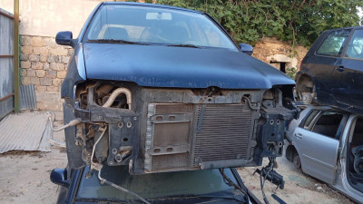 VOLKSWAGEN POLO III BERLINA (6N2)