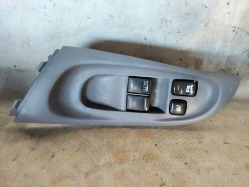 MANDO ELEVALUNAS DELANTERO IZQUIERDO Nissan ALMERA (N16/E) 