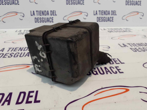  CAJA RELES / FUSIBLES 