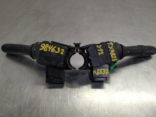  MANDO LUCES TOYOTA YARIS (KSP1/NLP1/NSP1) 