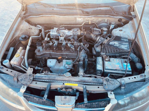 NISSAN ALMERA (N16/E) — vehículo donante para recambios 