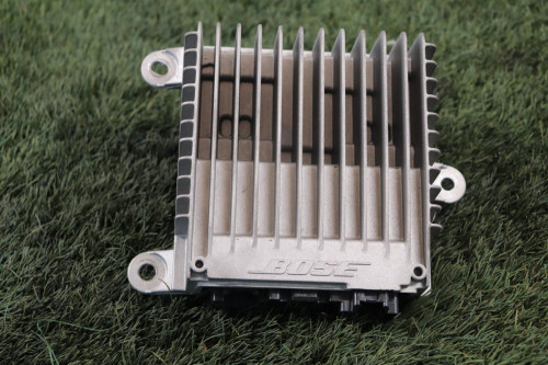  AMPLIFICADOR DE SONIDO Renault MEGANE III BERLINA 5P 