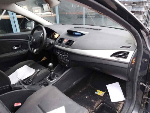RENAULT MEGANE III BERLINA 5P — автомобиль-донор на запчасти 
