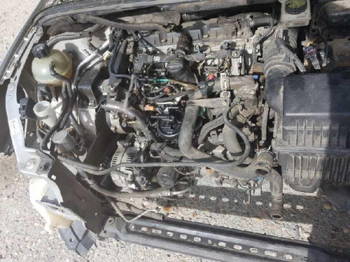 PEUGEOT 307 (S1)(04.2001) — vehículo donante para recambios 