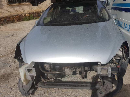PEUGEOT 307 (S1)(04.2001) — vehículo donante para recambios 