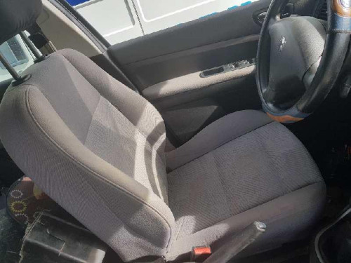 PEUGEOT 307 (S1)(04.2001) — vehículo donante para recambios 
