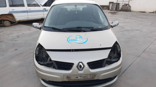 RENAULT SCENIC II (JM) — автомобиль-донор на запчасти 