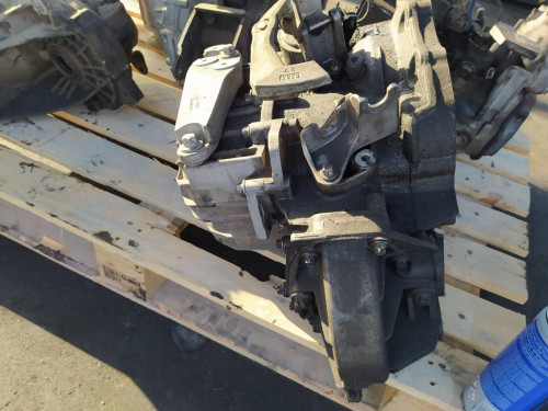  CAJA CAMBIOS 